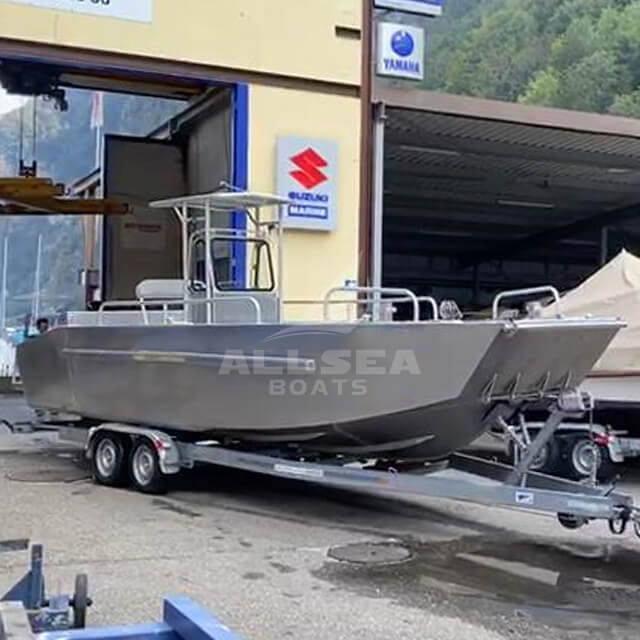 Landing Craft 7.9m Center Console