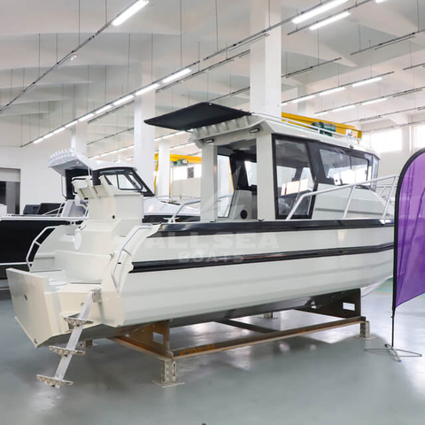 Eaycraft 7.5m Walkround Boat