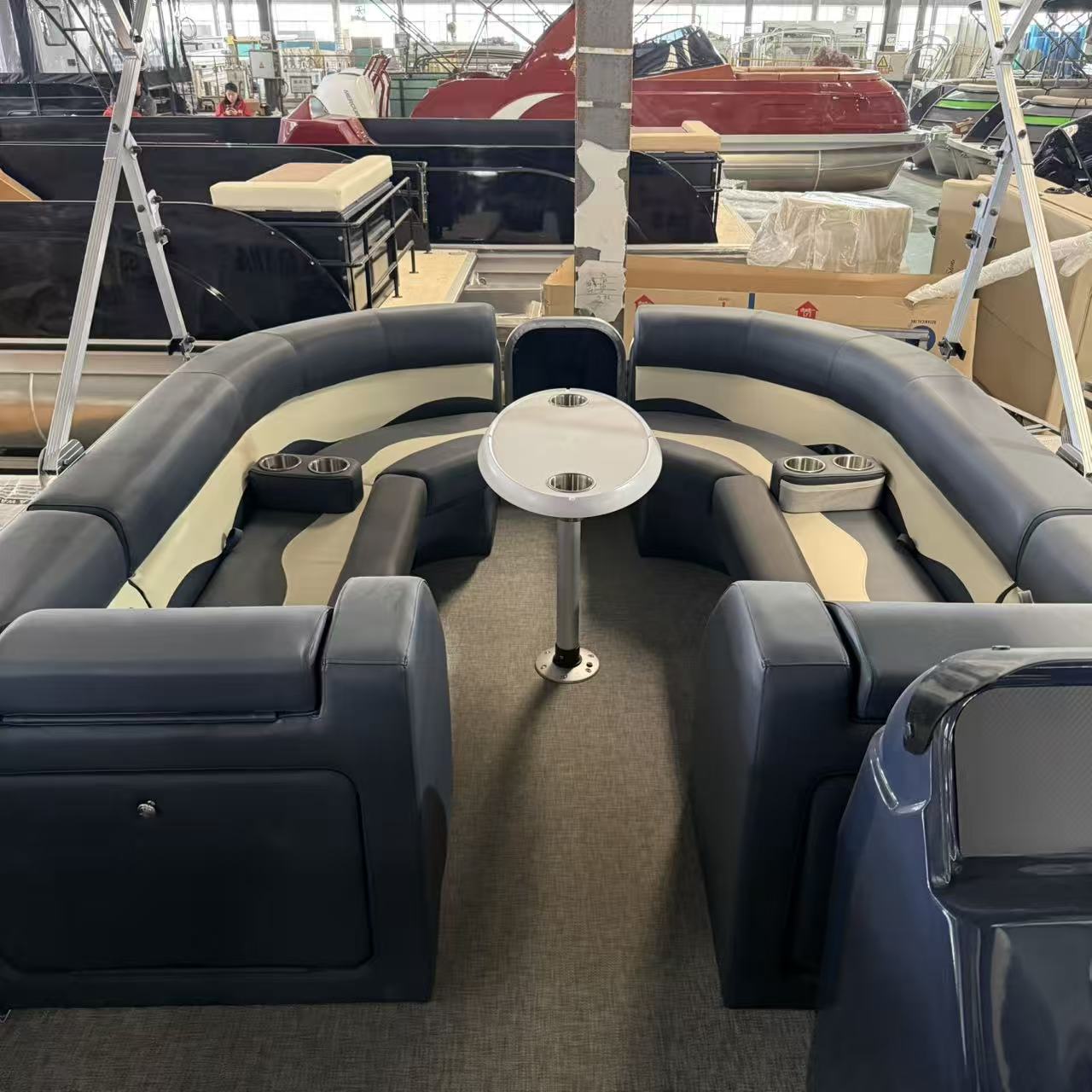 19ft Pontoon Boat